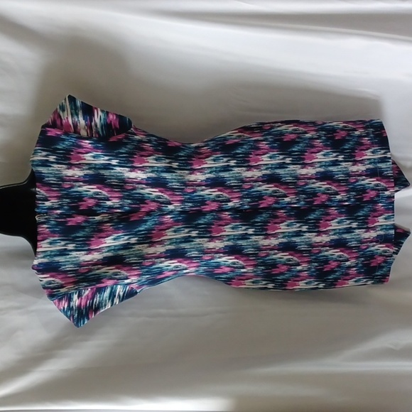 Attention Sheath Cap Sleeve Dress Size Medium - Picture 5 of 9